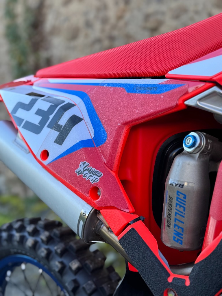 X-Trem Grip Story Image 3